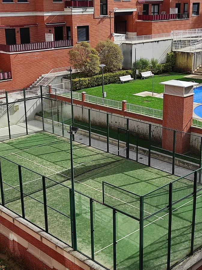 Precioso Apartamento Con Terraza, Pistas De Padel Y Piscinas Apartment Castro Urdiales Luaran gambar